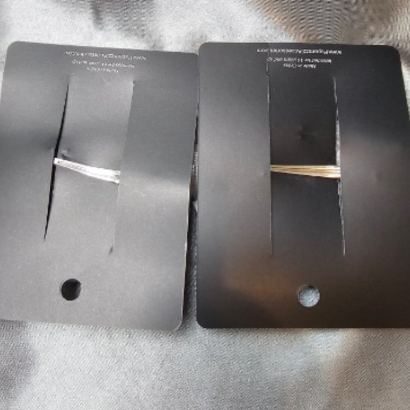 Hair Clips - Picture 2 of 3